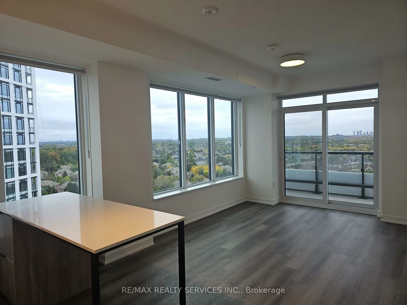 2485, Eglinton, Central Erin Mills, Mississauga