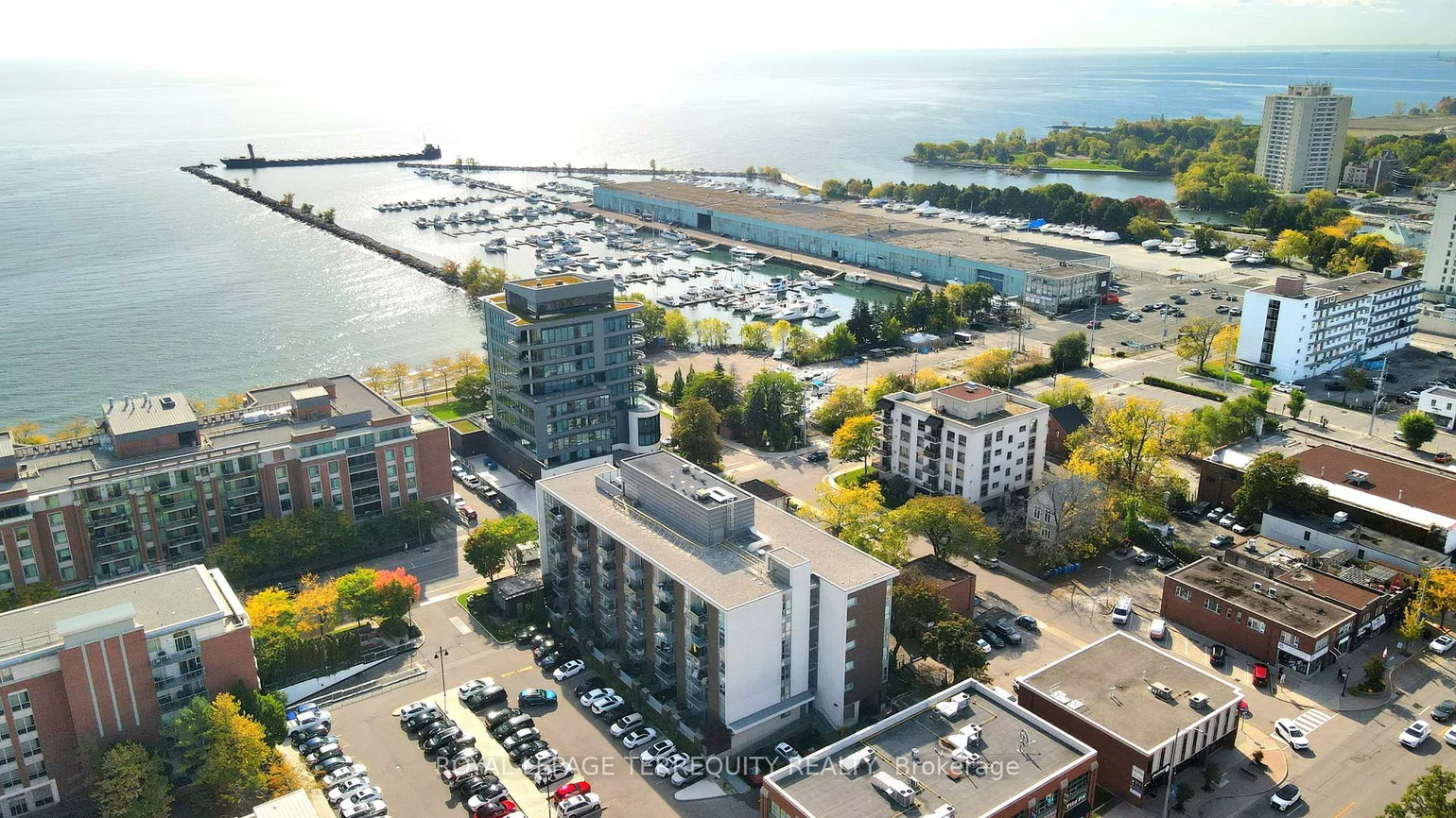70, Port, Port Credit, Mississauga