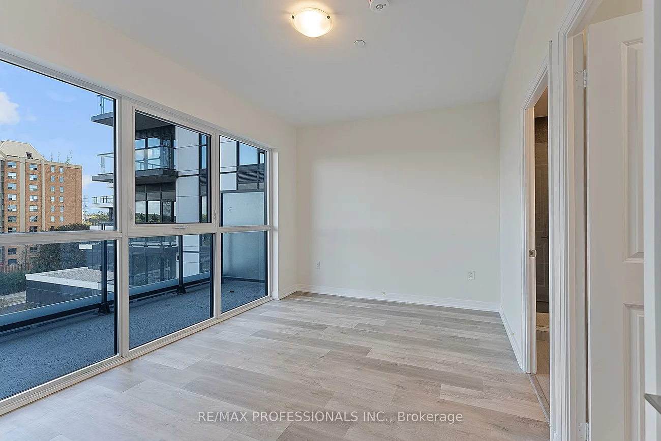 15, Watergarden, Hurontario, Mississauga