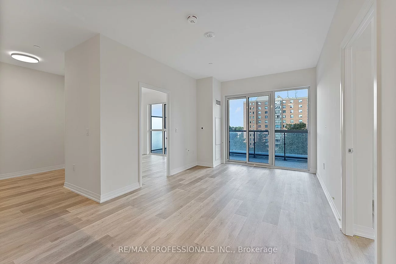 15, Watergarden, Hurontario, Mississauga
