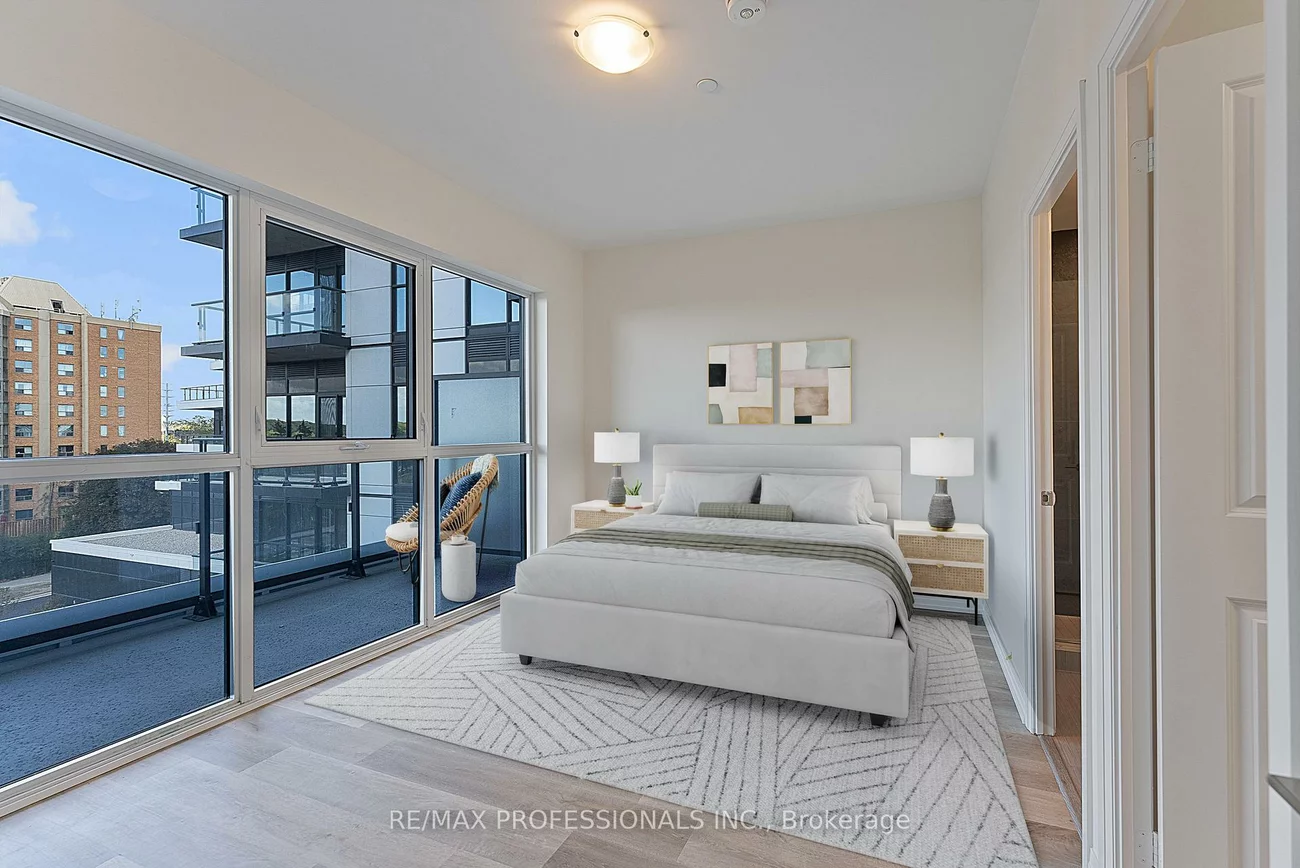 15, Watergarden, Hurontario, Mississauga