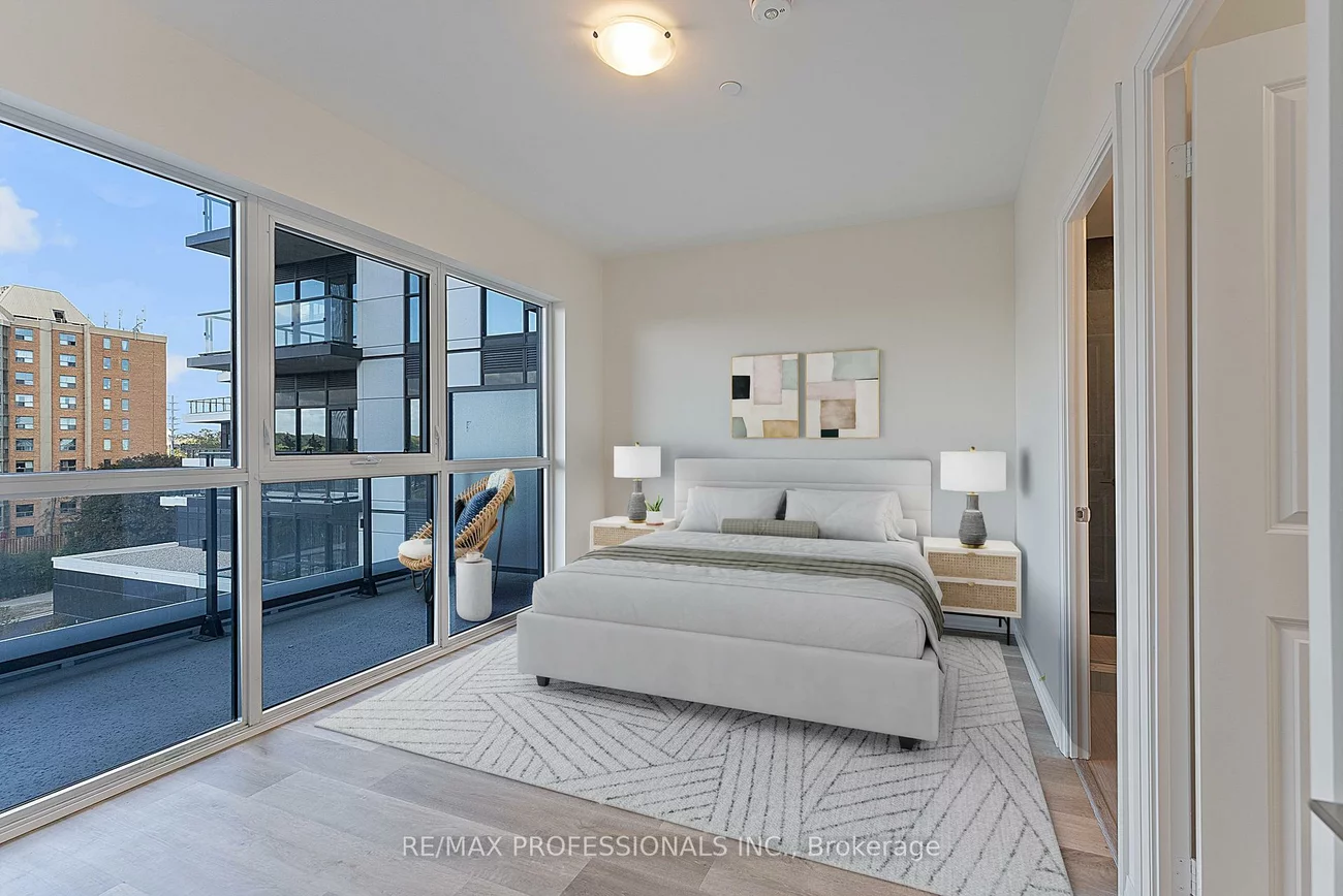 15, Watergarden, Hurontario, Mississauga