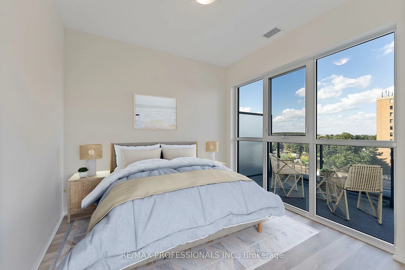 15, Watergarden, Hurontario, Mississauga