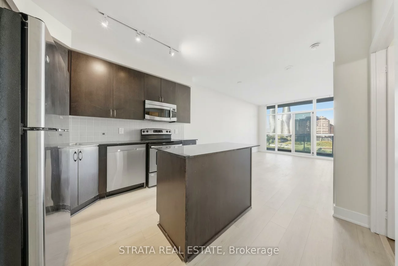 223, Webb, City Centre, Mississauga