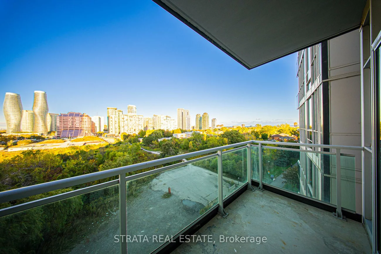223, Webb, City Centre, Mississauga