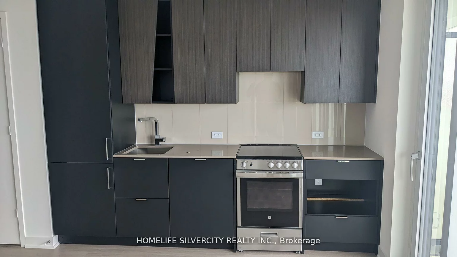 3883, Quartz, City Centre, Mississauga