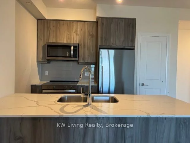 15, Watergarden, Hurontario, Mississauga