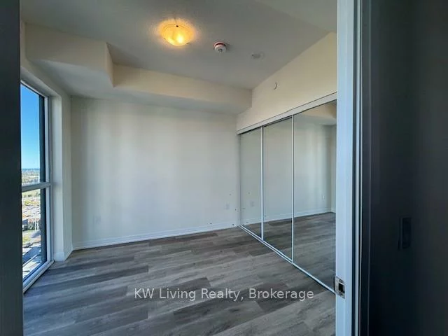 15, Watergarden, Hurontario, Mississauga