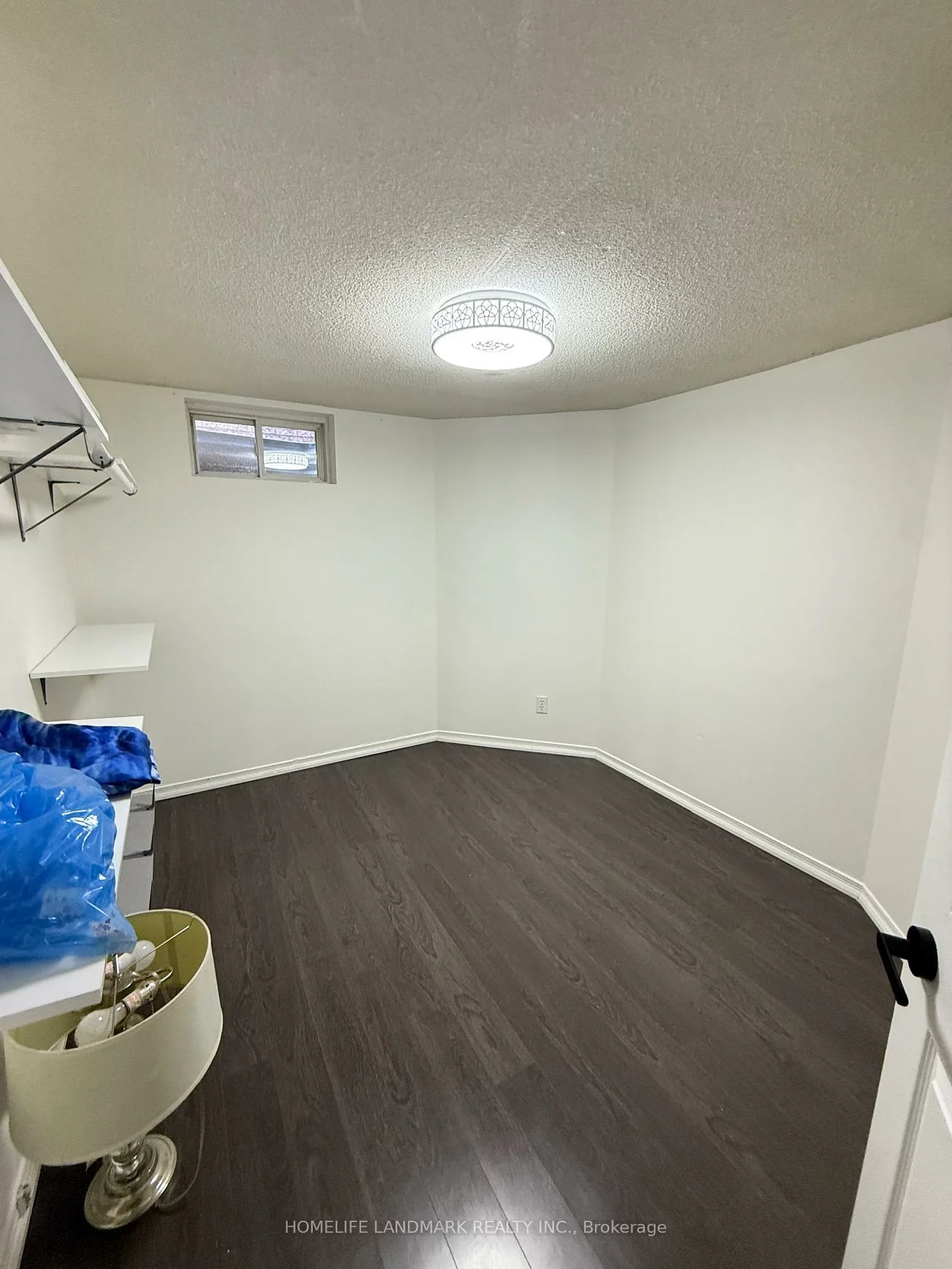 5932, Hemingway, Central Erin Mills, Mississauga