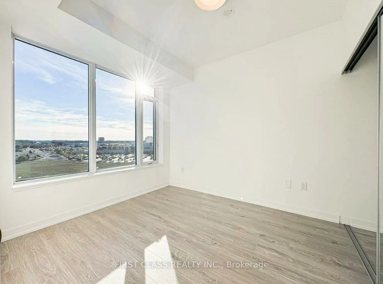 2485, Eglinton, Central Erin Mills, Mississauga