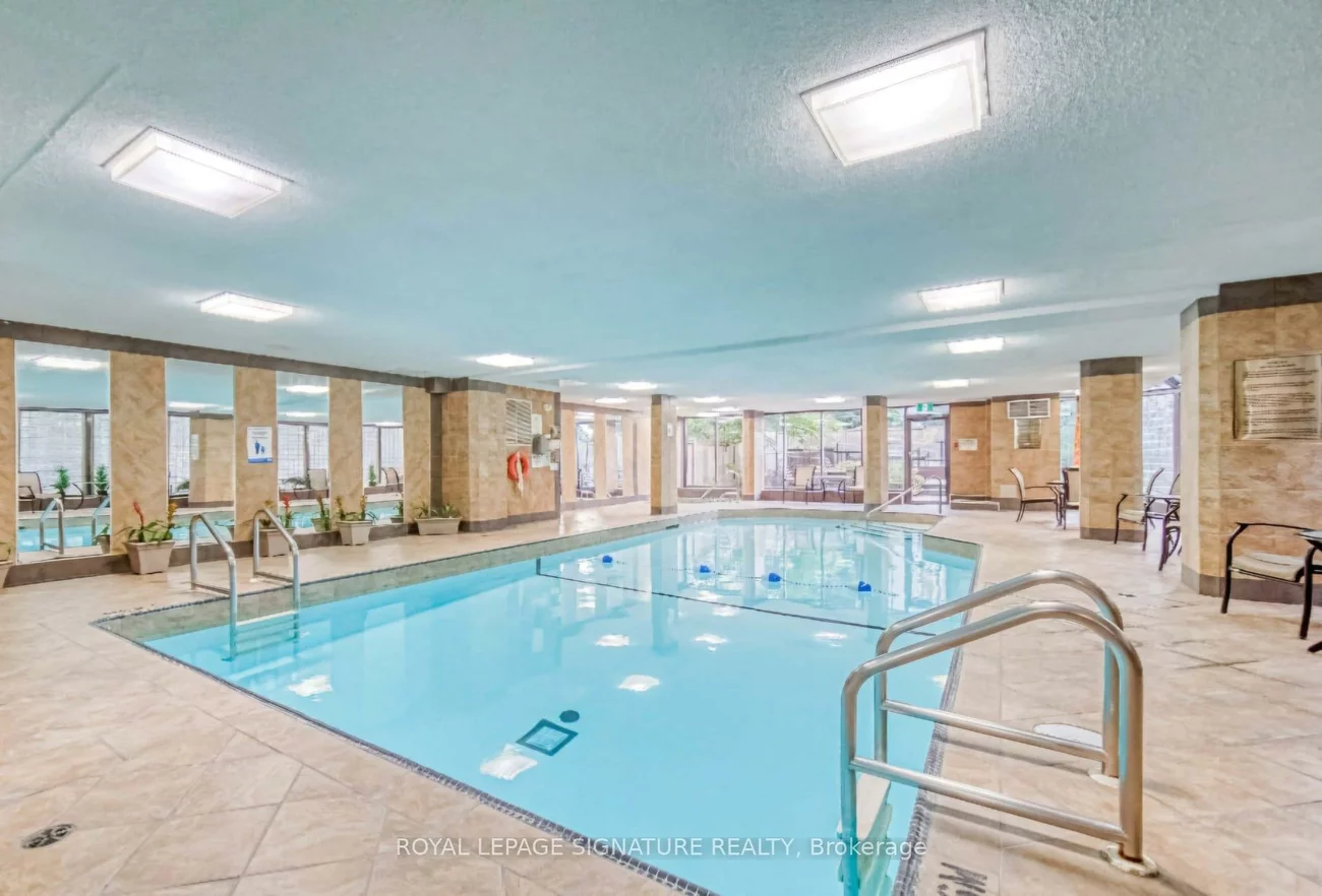 300, Webb, City Centre, Mississauga