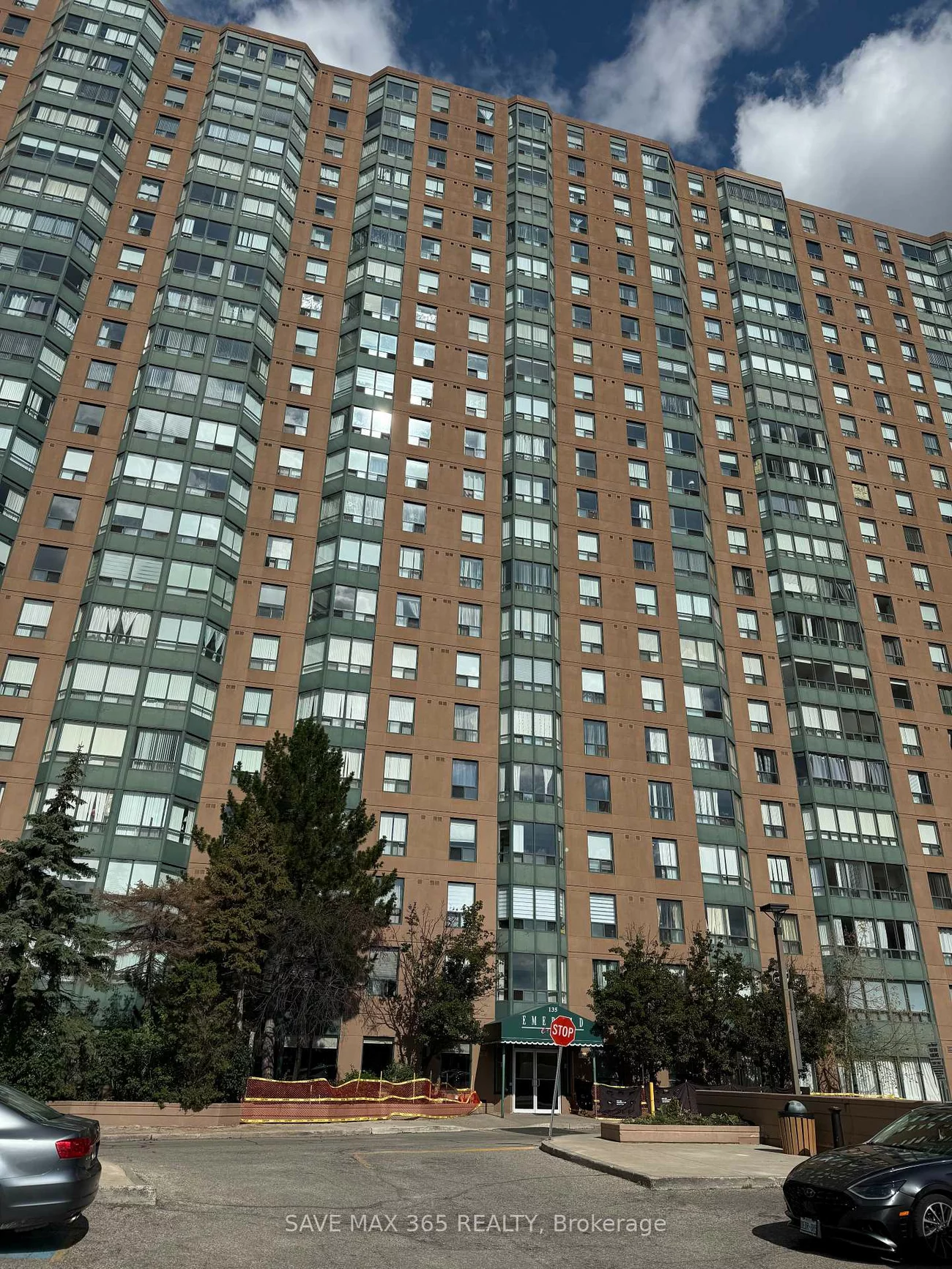 135, Hillcrest, Cooksville, Mississauga