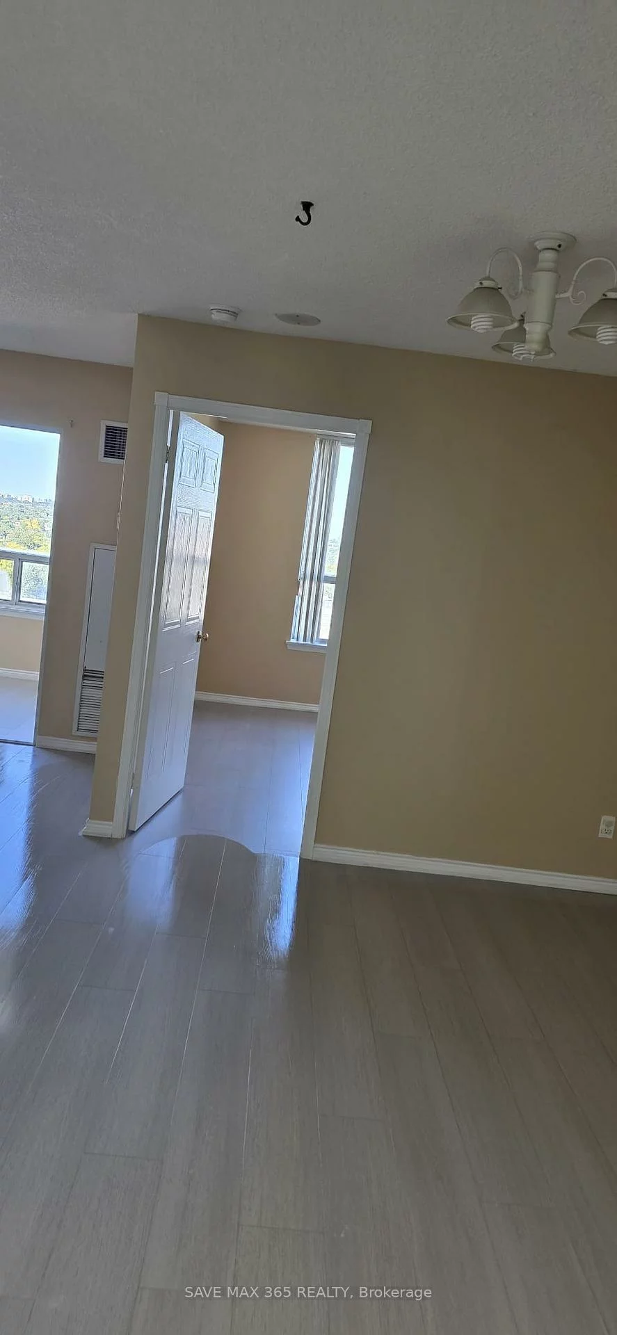 135, Hillcrest, Cooksville, Mississauga