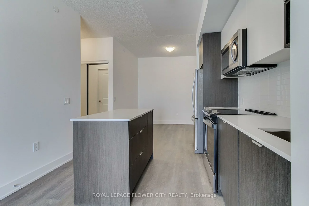 202, Burnhamthorpe, Mississauga Valleys, Mississauga