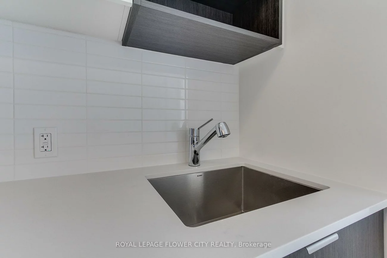 202, Burnhamthorpe, Mississauga Valleys, Mississauga