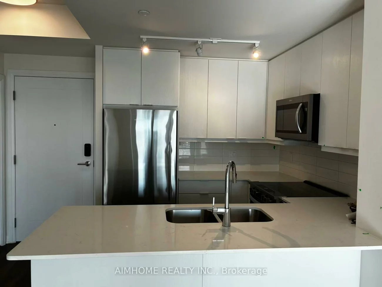 15, watergarden, Hurontario, Mississauga