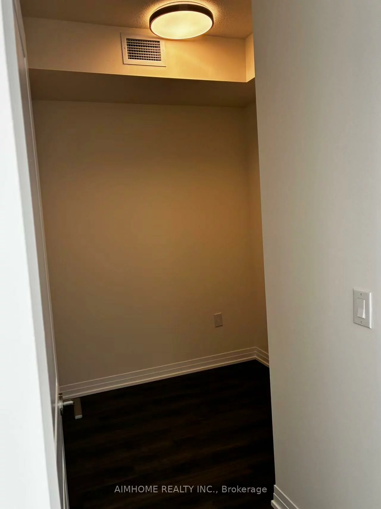 15, watergarden, Hurontario, Mississauga