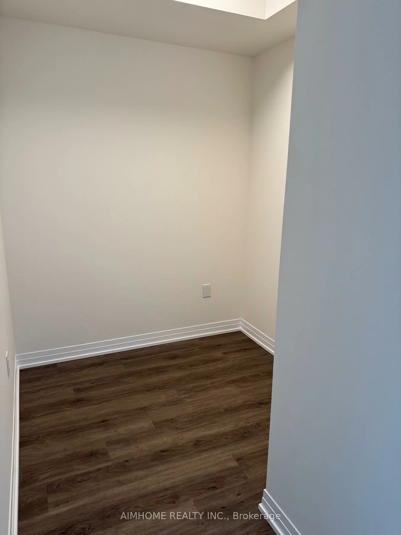 15, watergarden, Hurontario, Mississauga