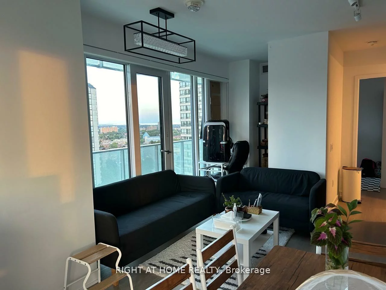 3883, Quartz, City Centre, Mississauga