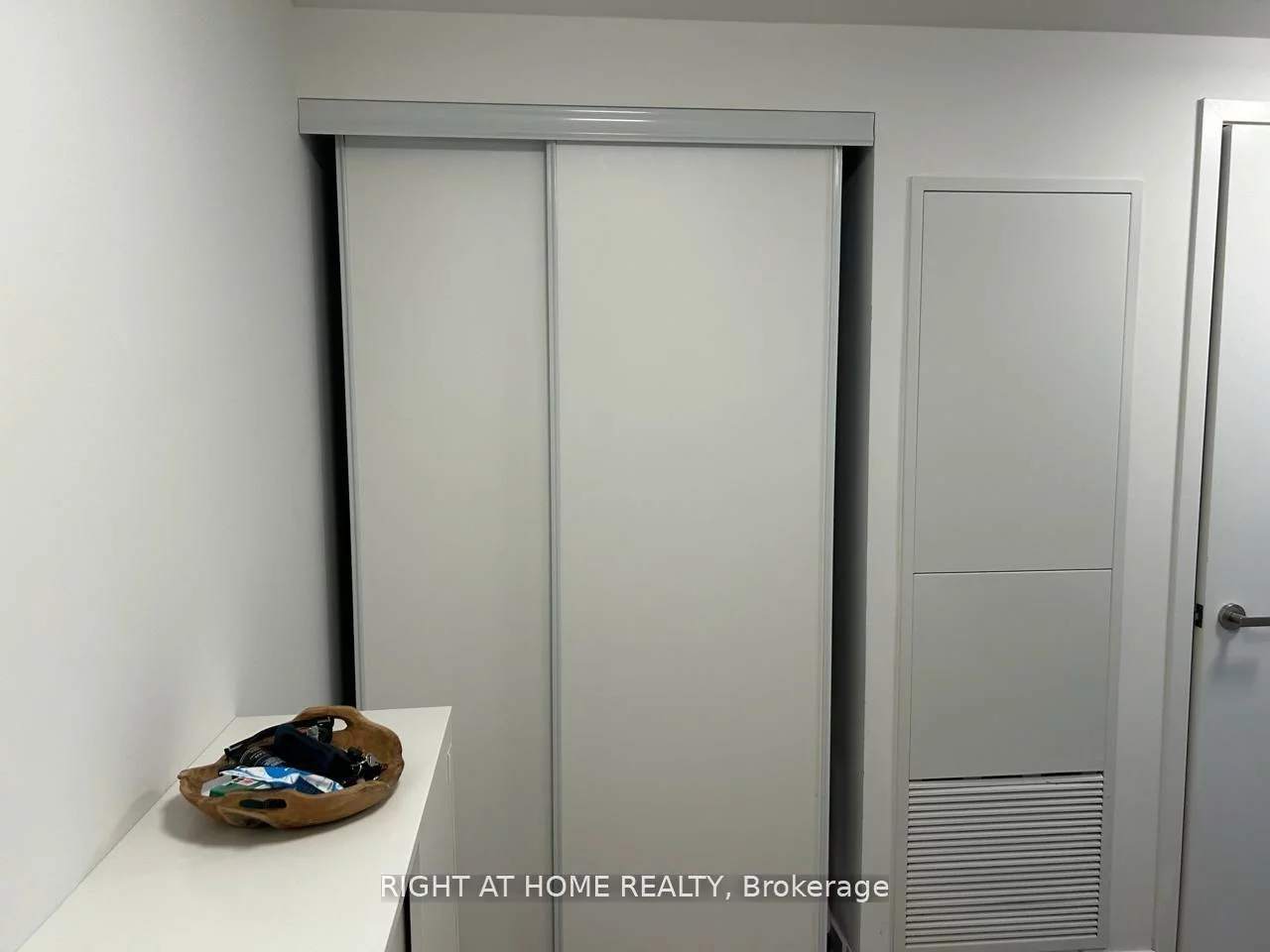 3883, Quartz, City Centre, Mississauga