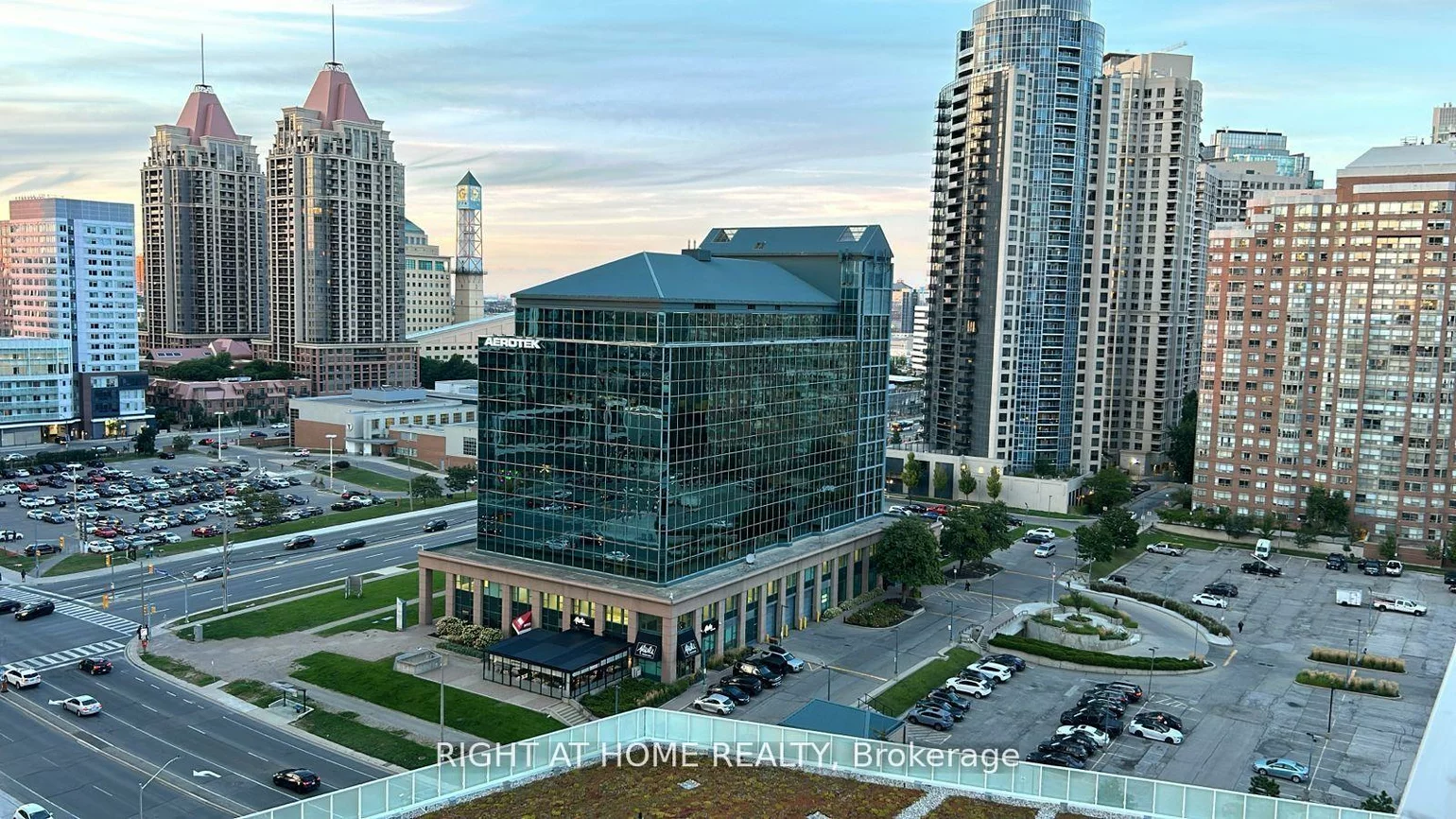 3883, Quartz, City Centre, Mississauga