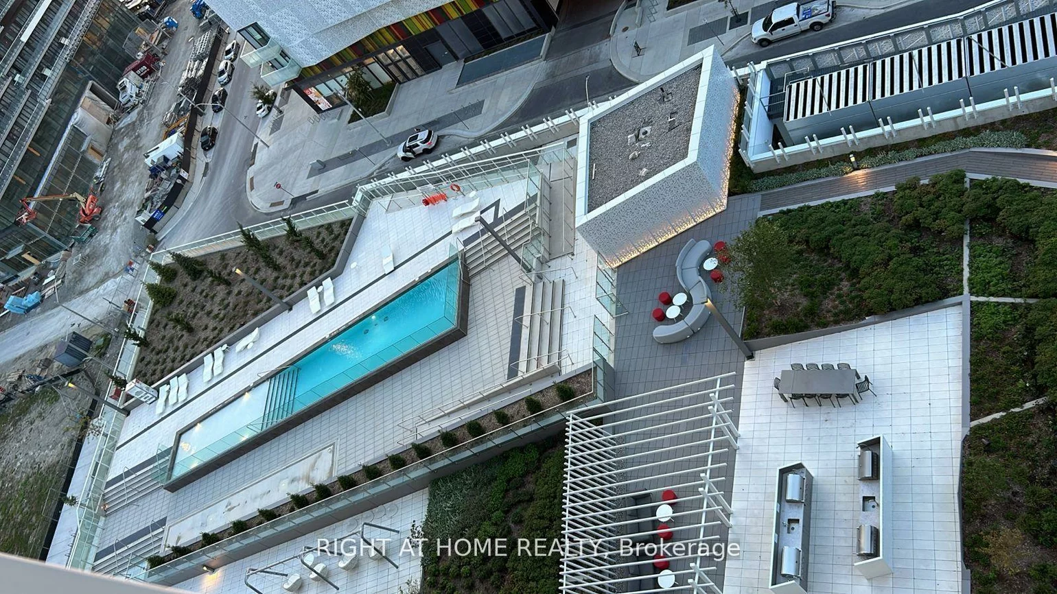 3883, Quartz, City Centre, Mississauga