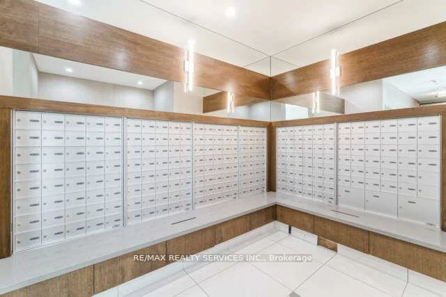 5025, Four Springs, Hurontario, Mississauga