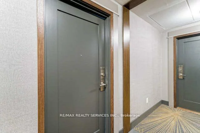 5025, Four Springs, Hurontario, Mississauga