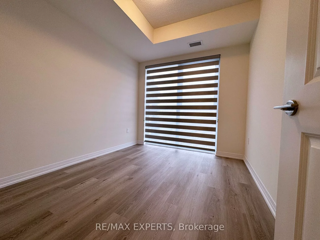 15, Watergarden, Hurontario, Mississauga