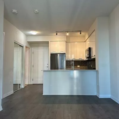 35, Watergarden, Hurontario, Mississauga