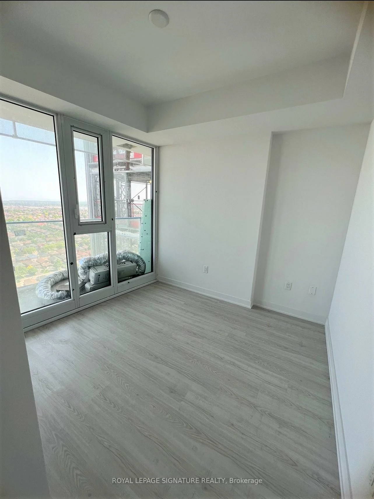 3883, Quartz, City Centre, Mississauga