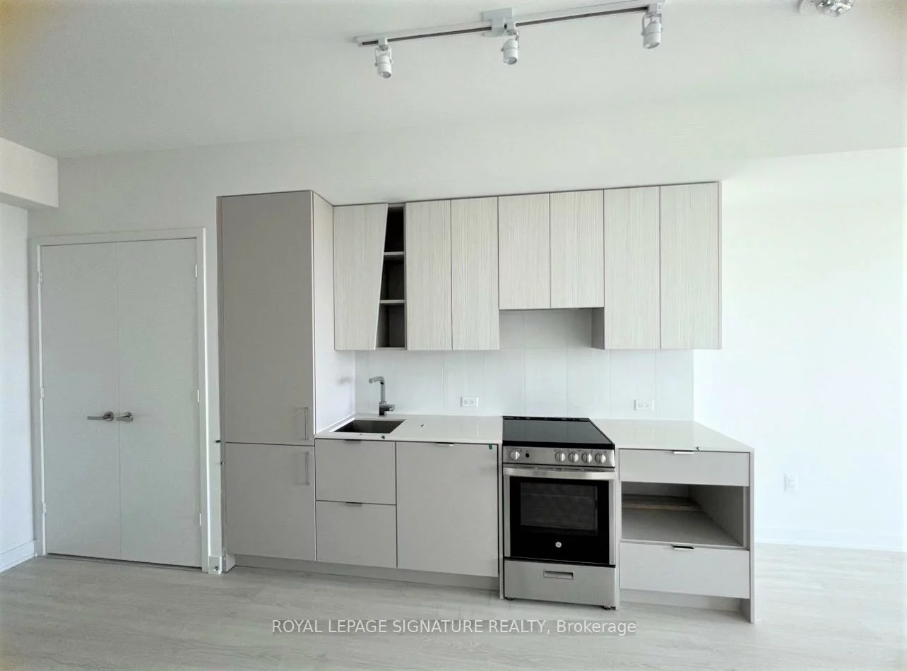 3883, Quartz, City Centre, Mississauga