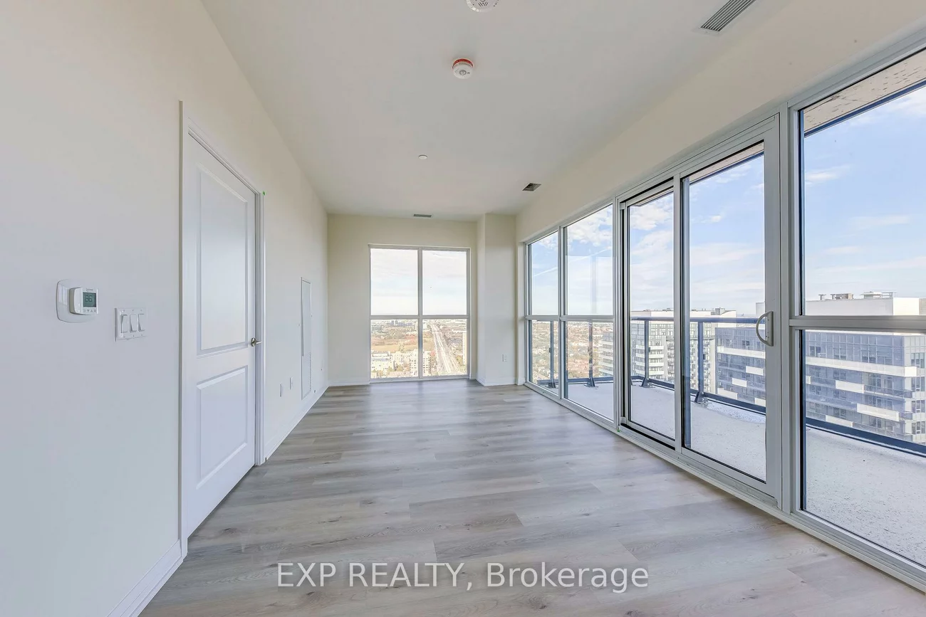 15, Watergarden, Hurontario, Mississauga