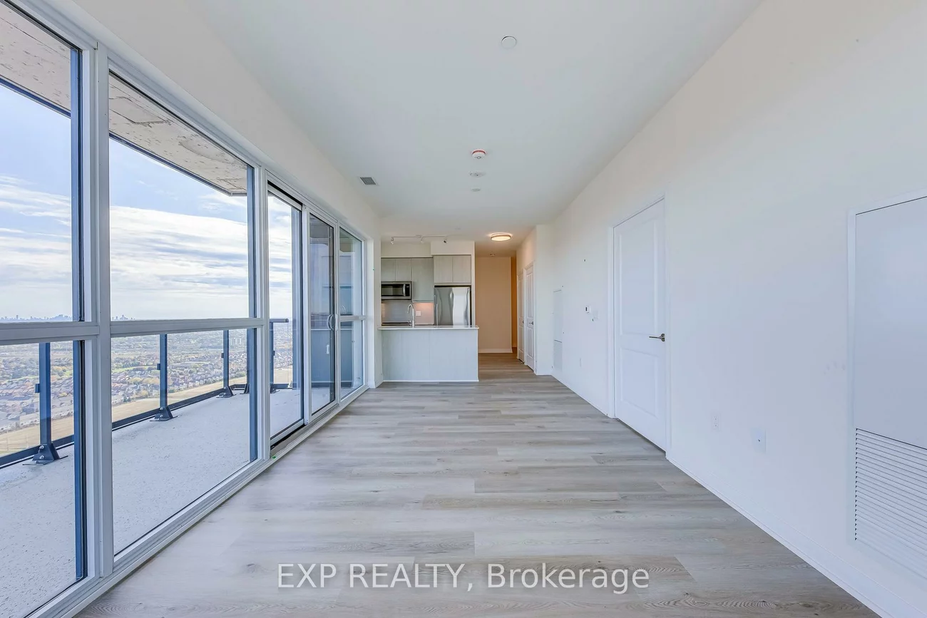 15, Watergarden, Hurontario, Mississauga