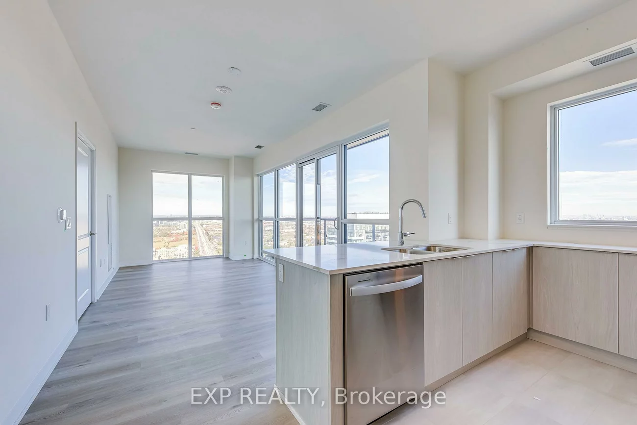 15, Watergarden, Hurontario, Mississauga