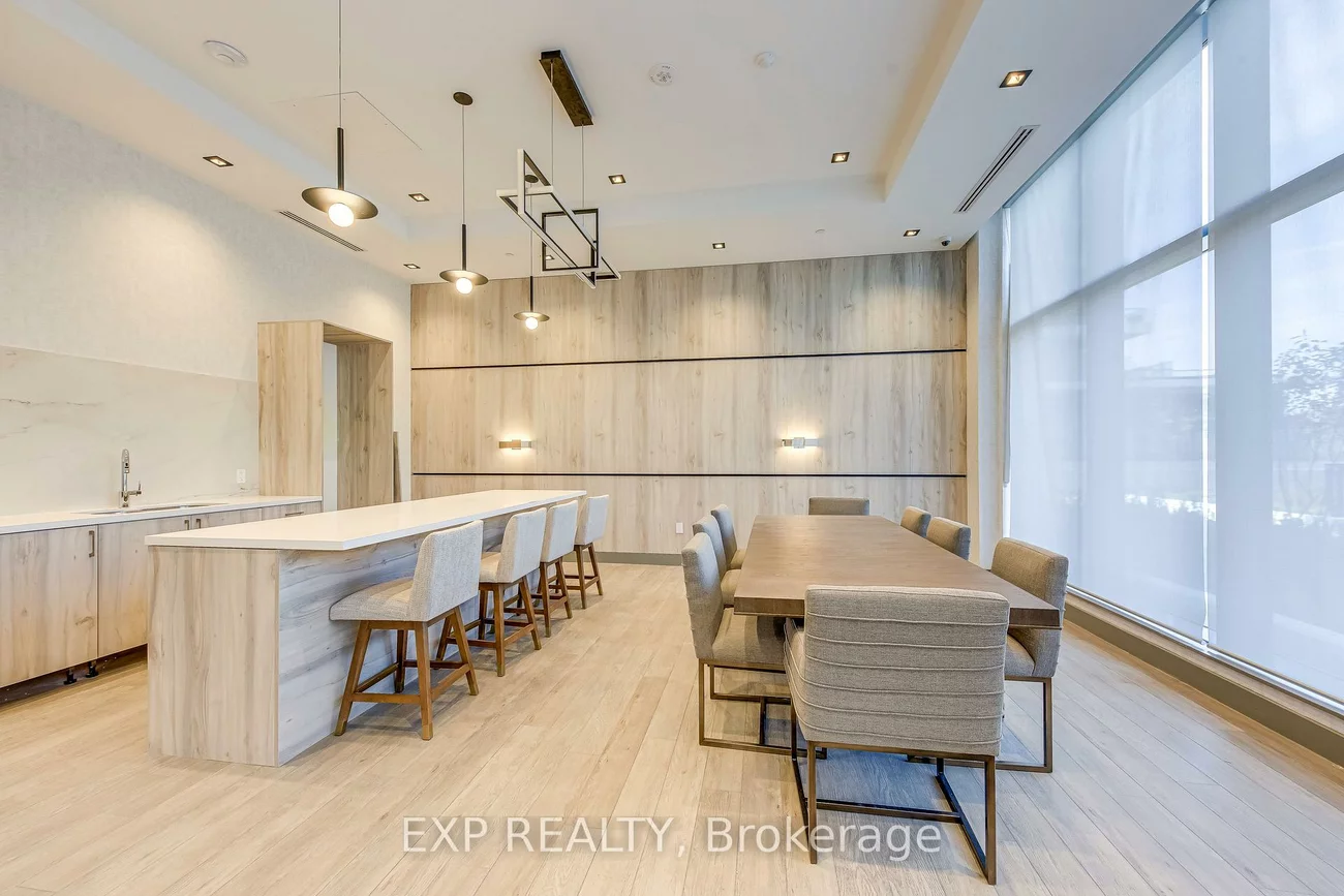 15, Watergarden, Hurontario, Mississauga