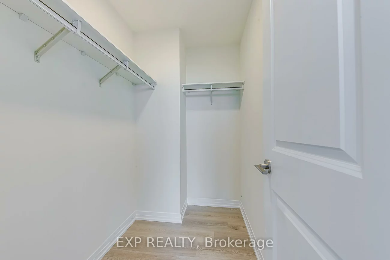 15, Watergarden, Hurontario, Mississauga