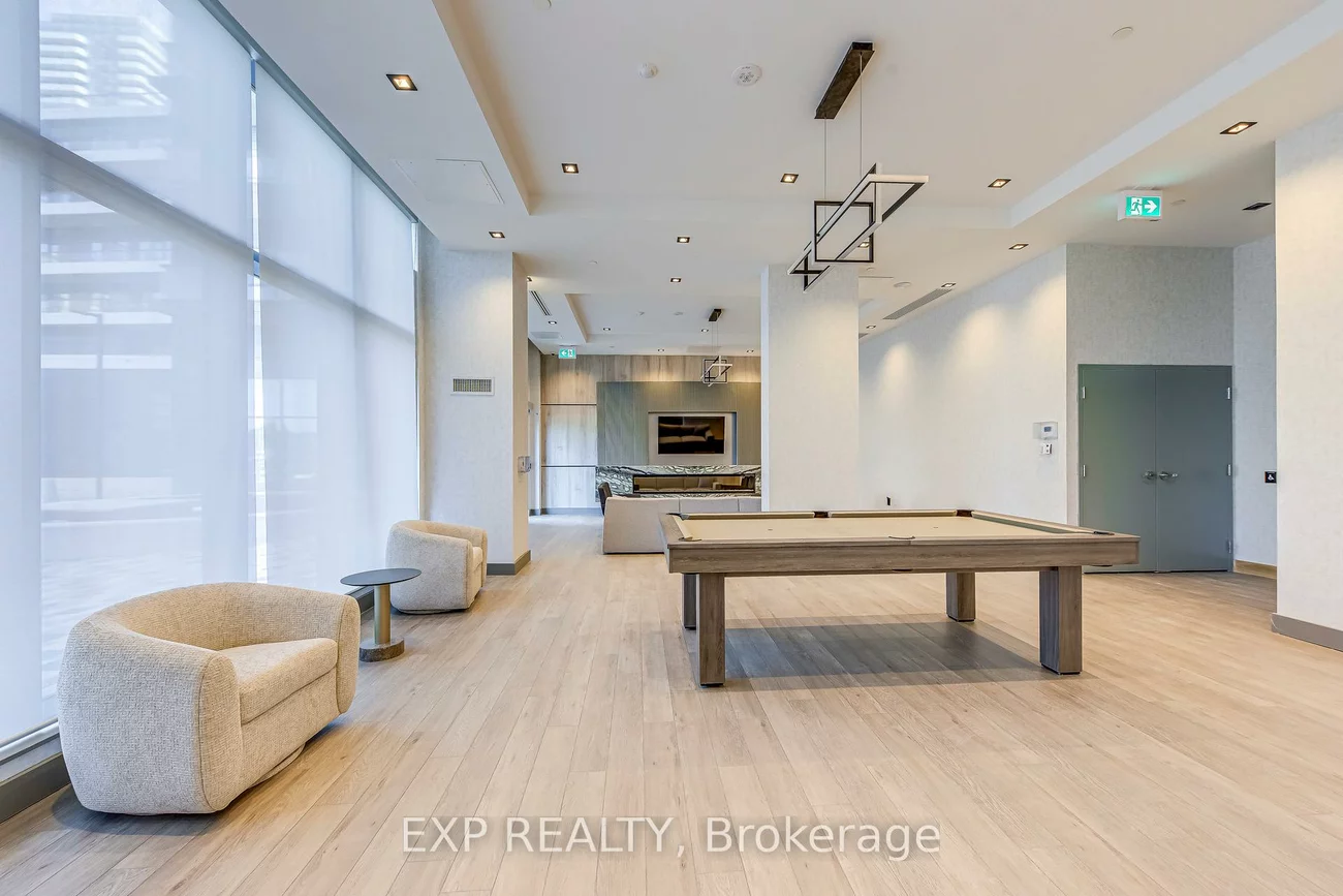 15, Watergarden, Hurontario, Mississauga