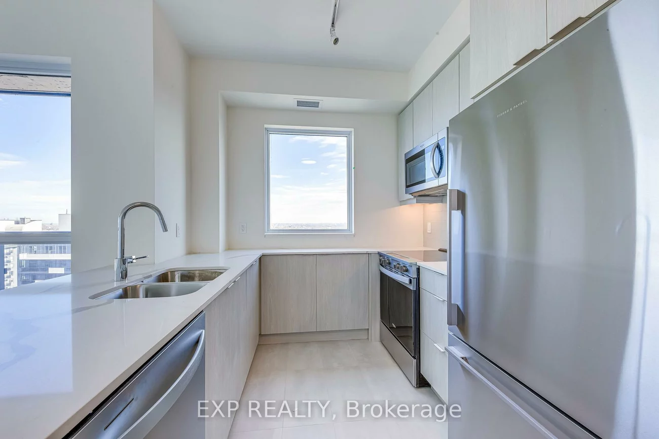 15, Watergarden, Hurontario, Mississauga