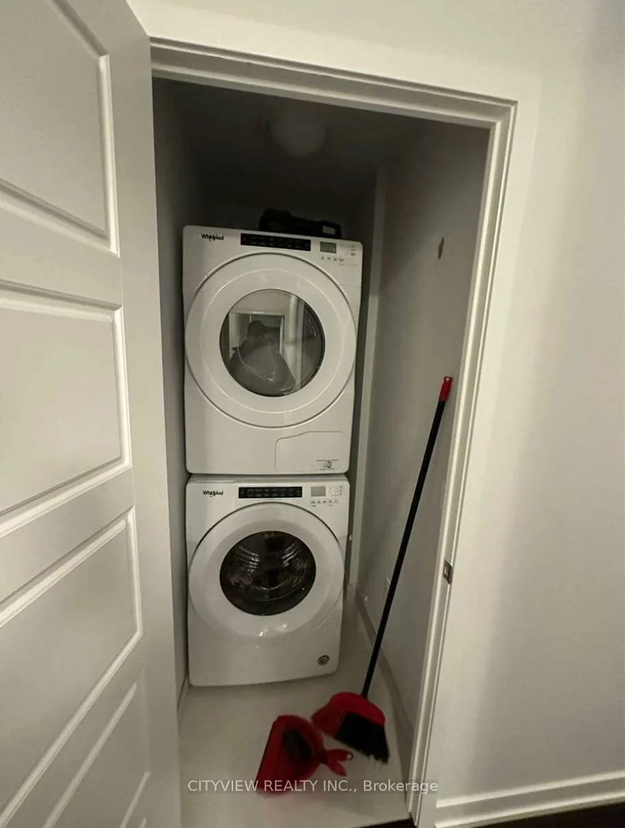 4085, Parkside Village, City Centre, Mississauga