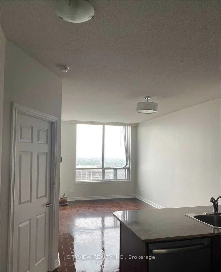 3504, Hurontario, Fairview, Mississauga