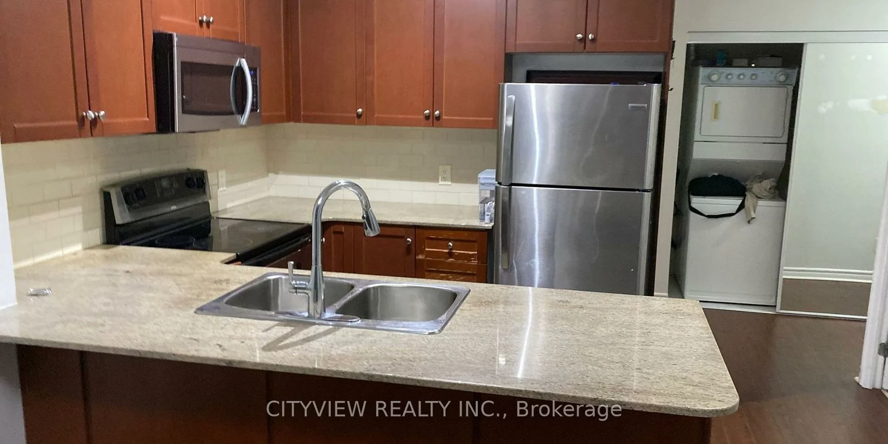 3504, Hurontario, Fairview, Mississauga