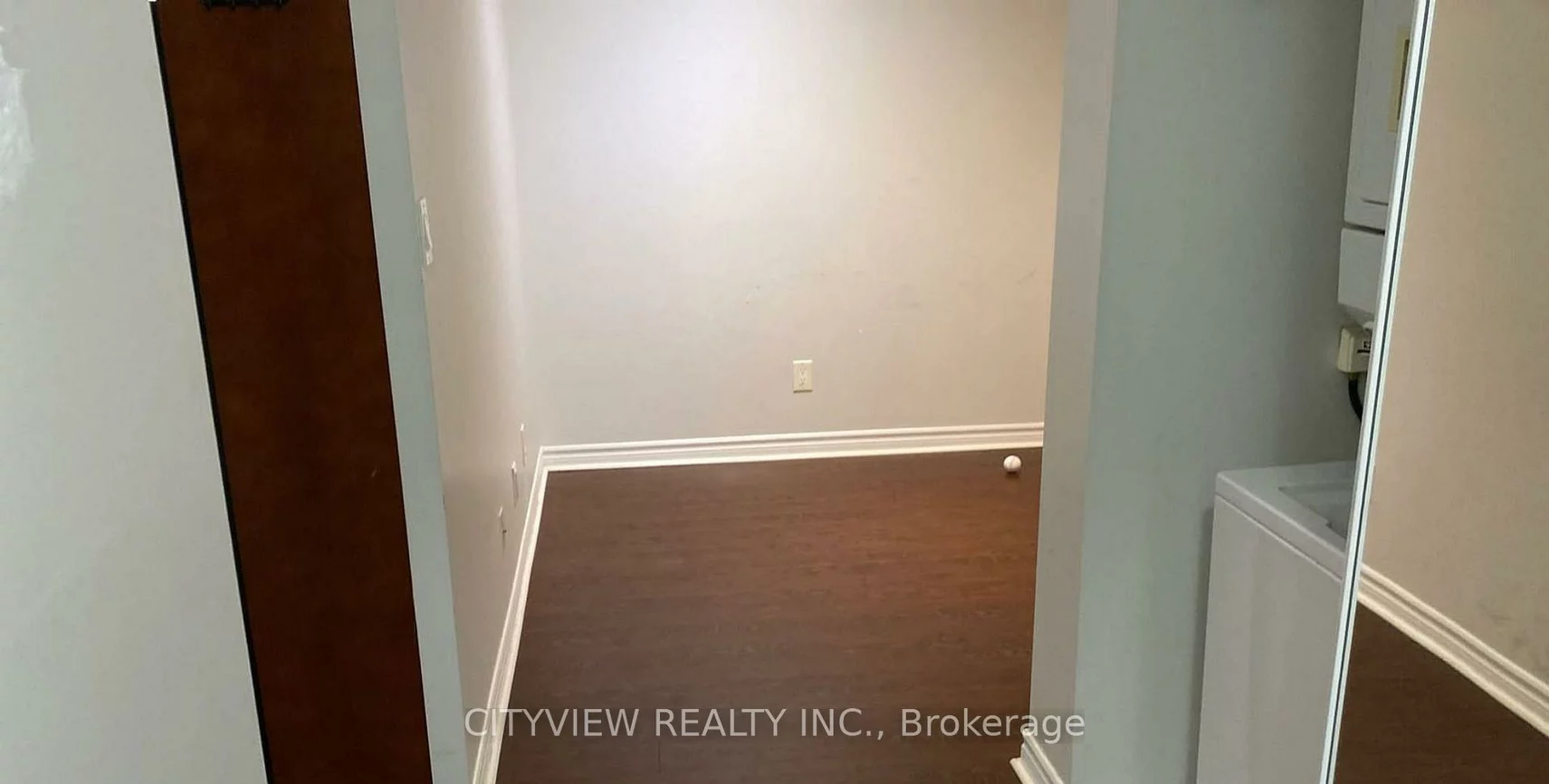 3504, Hurontario, Fairview, Mississauga