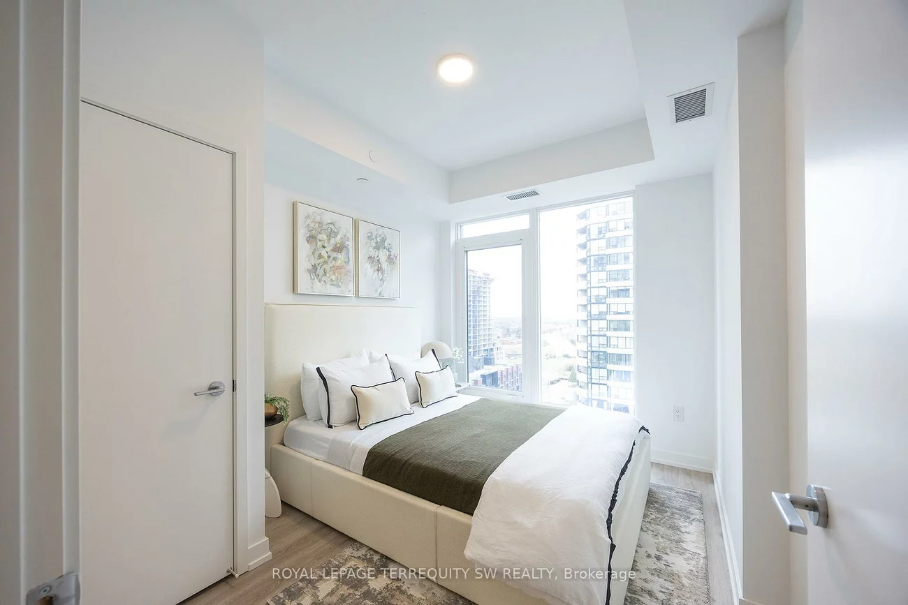 395, Square One, City Centre, Mississauga