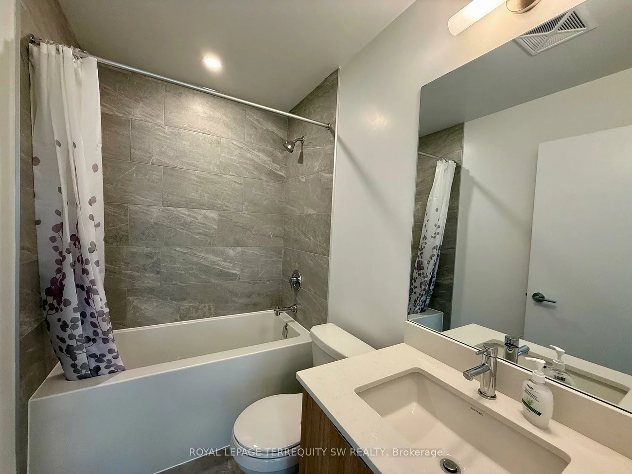 395, Square One, City Centre, Mississauga