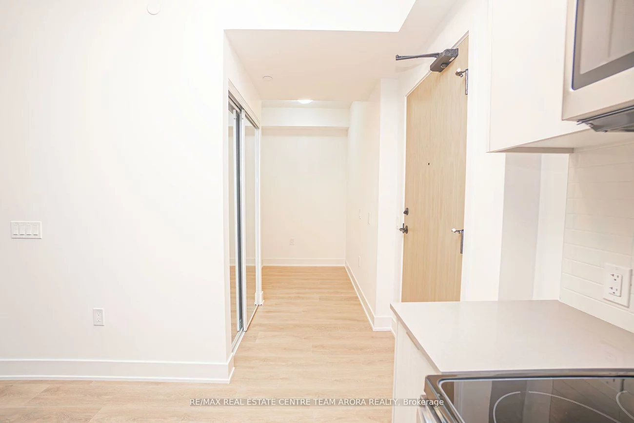 202, Burnhamthorpe, Mississauga Valleys, Mississauga