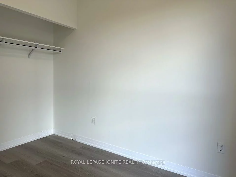 15, Watergarden, Hurontario, Mississauga