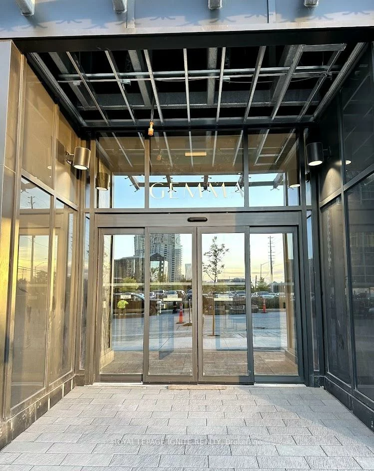 15, Watergarden, Hurontario, Mississauga