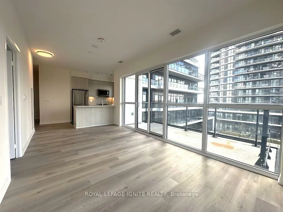 15, Watergarden, Hurontario, Mississauga
