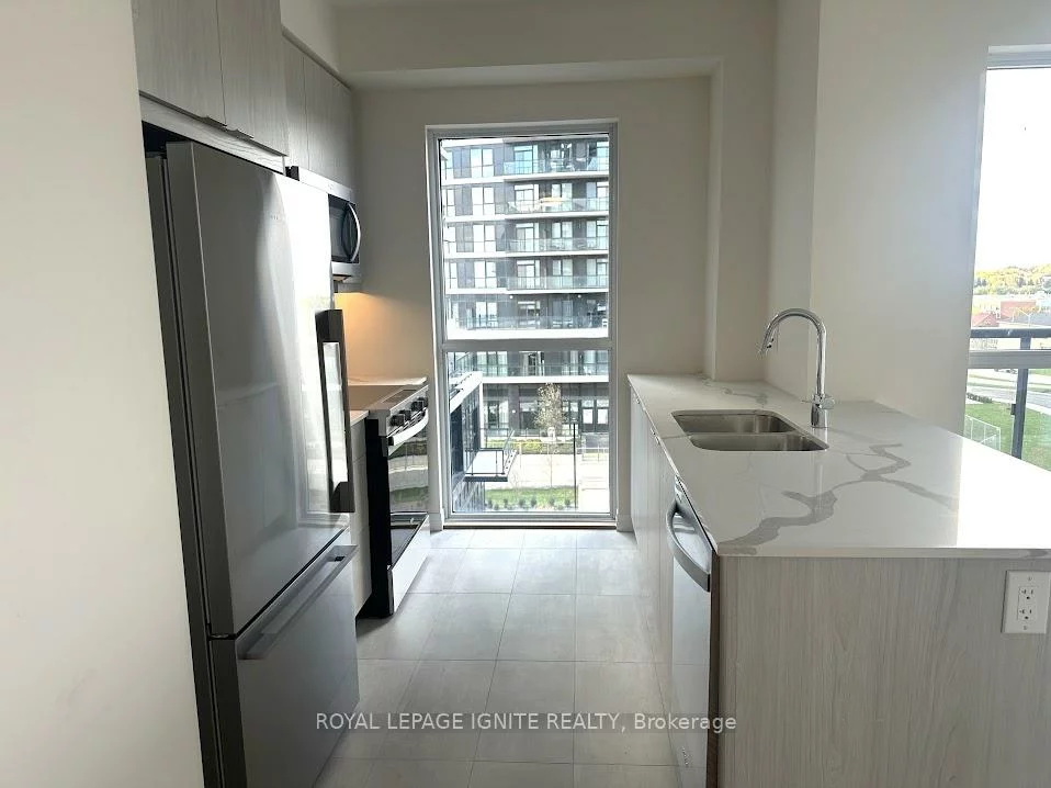 15, Watergarden, Hurontario, Mississauga